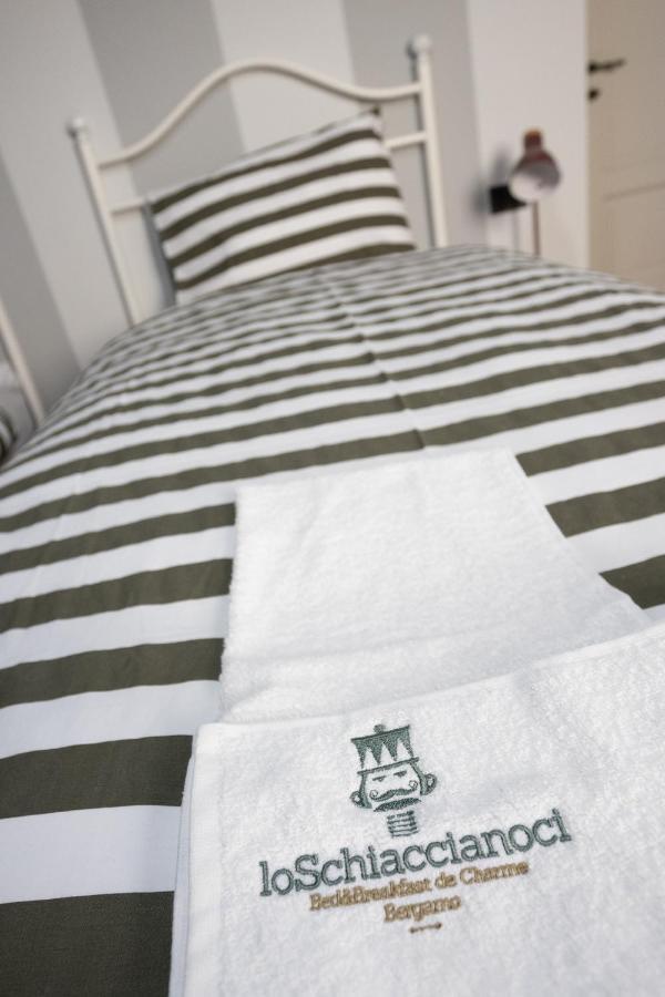 Lo Schiaccianoci Bed&Breakfast De Charme Scanzorosciate エクステリア 写真